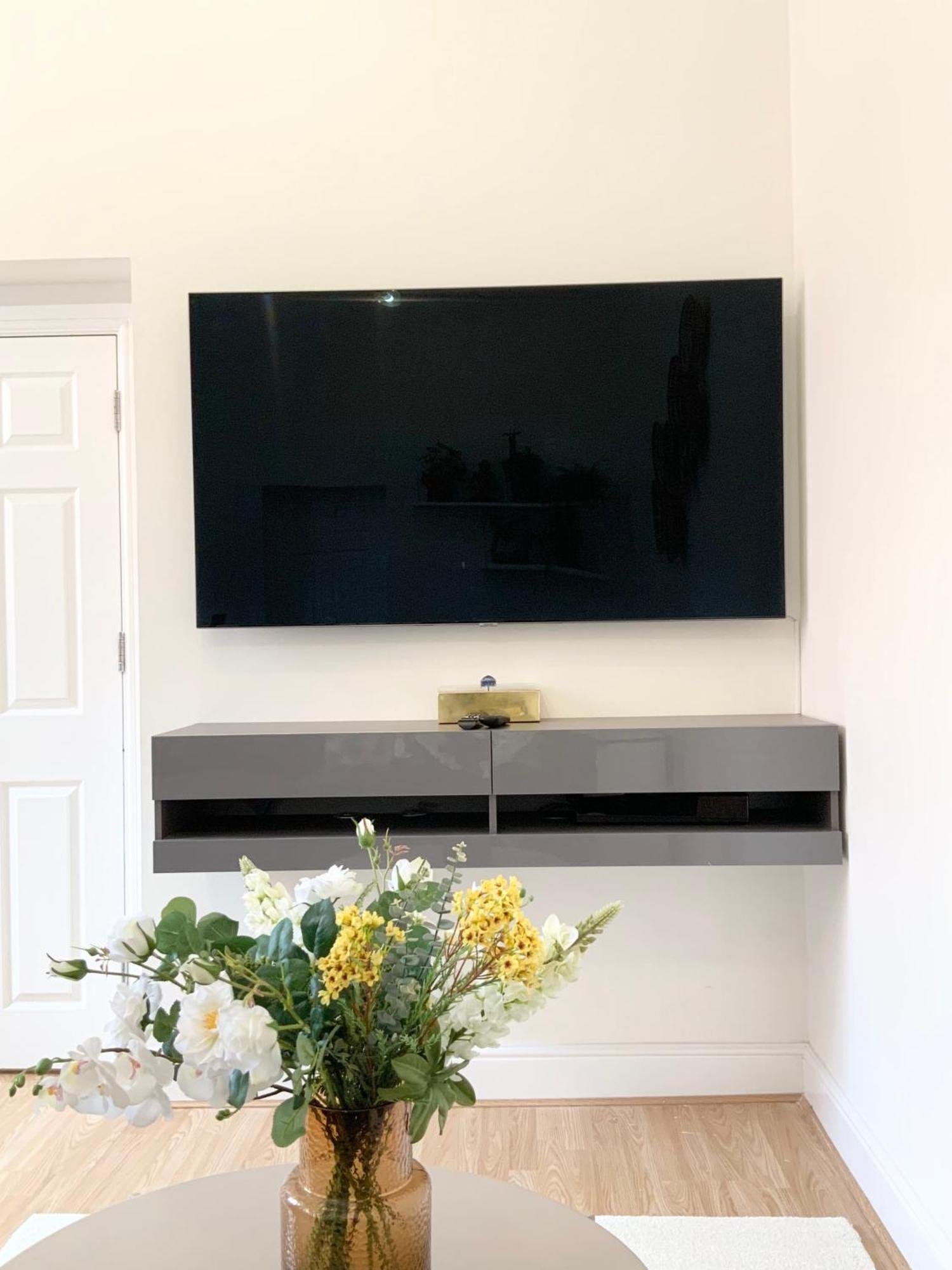 סווינדון Stylish Flat In Central Location With Free Parking מראה חיצוני תמונה